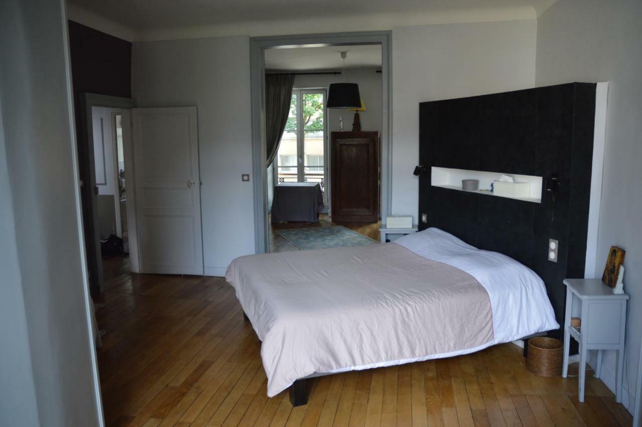 Chambre D'Hotes Les Ecuries Le Mans Esterno foto