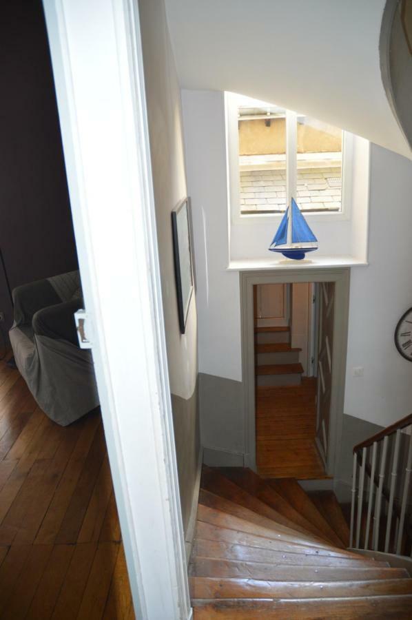 Chambre D'Hotes Les Ecuries Le Mans Esterno foto