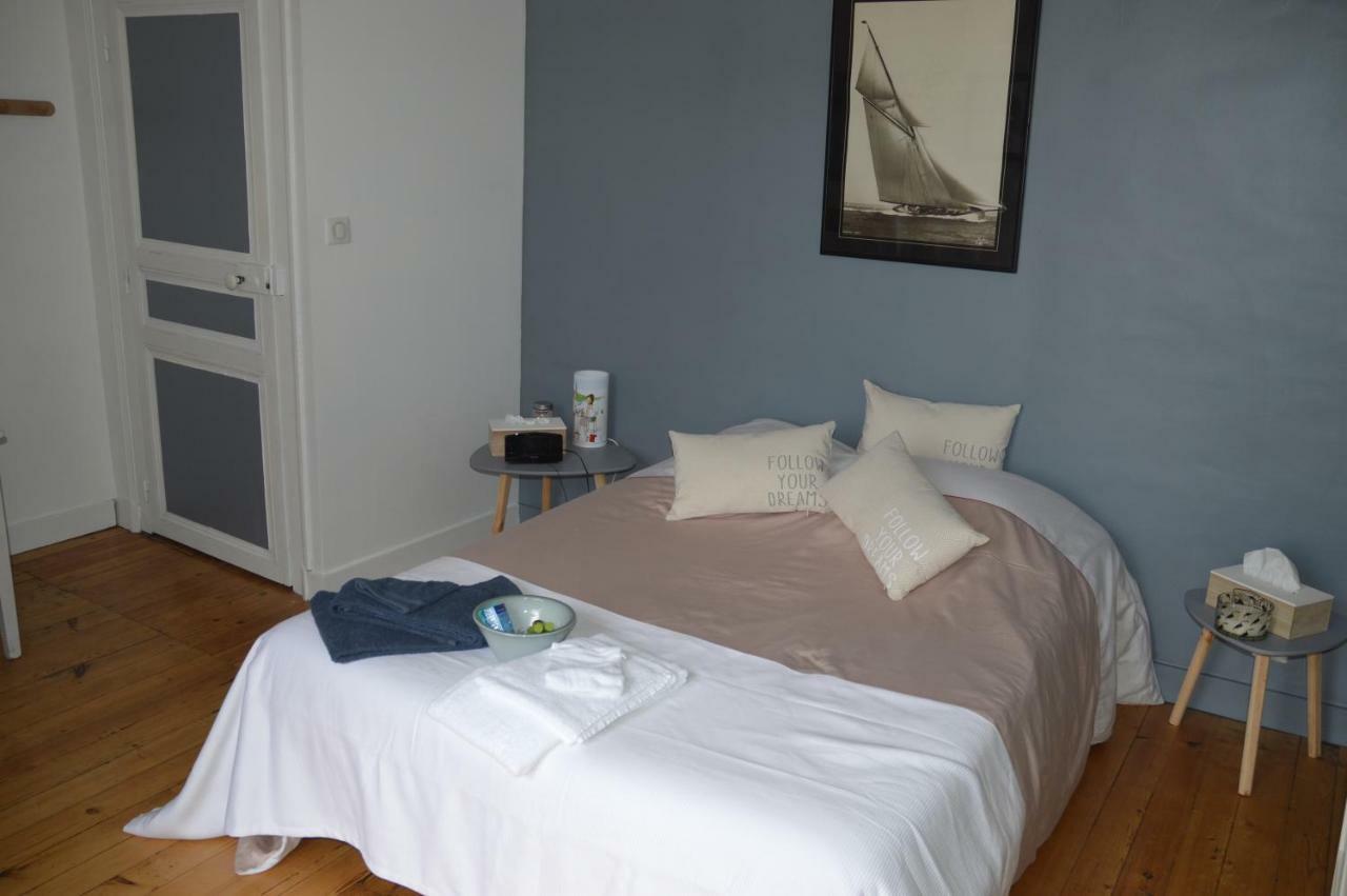 Chambre D'Hotes Les Ecuries Le Mans Esterno foto