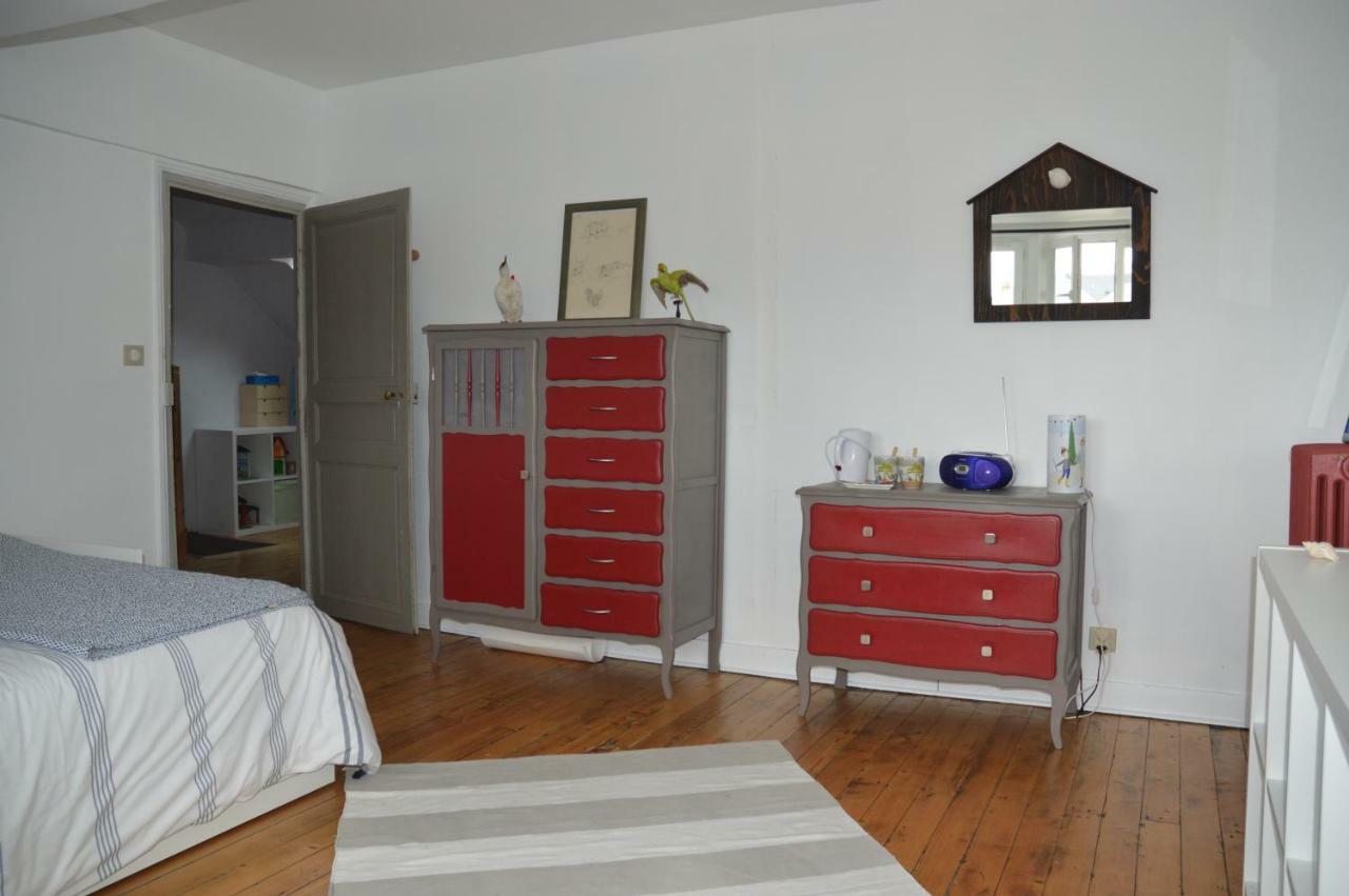 Chambre D'Hotes Les Ecuries Le Mans Esterno foto
