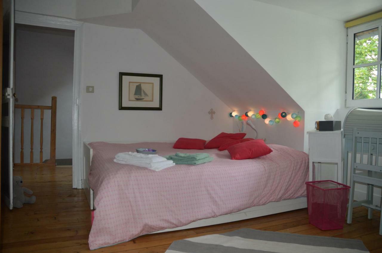 Chambre D'Hotes Les Ecuries Le Mans Esterno foto