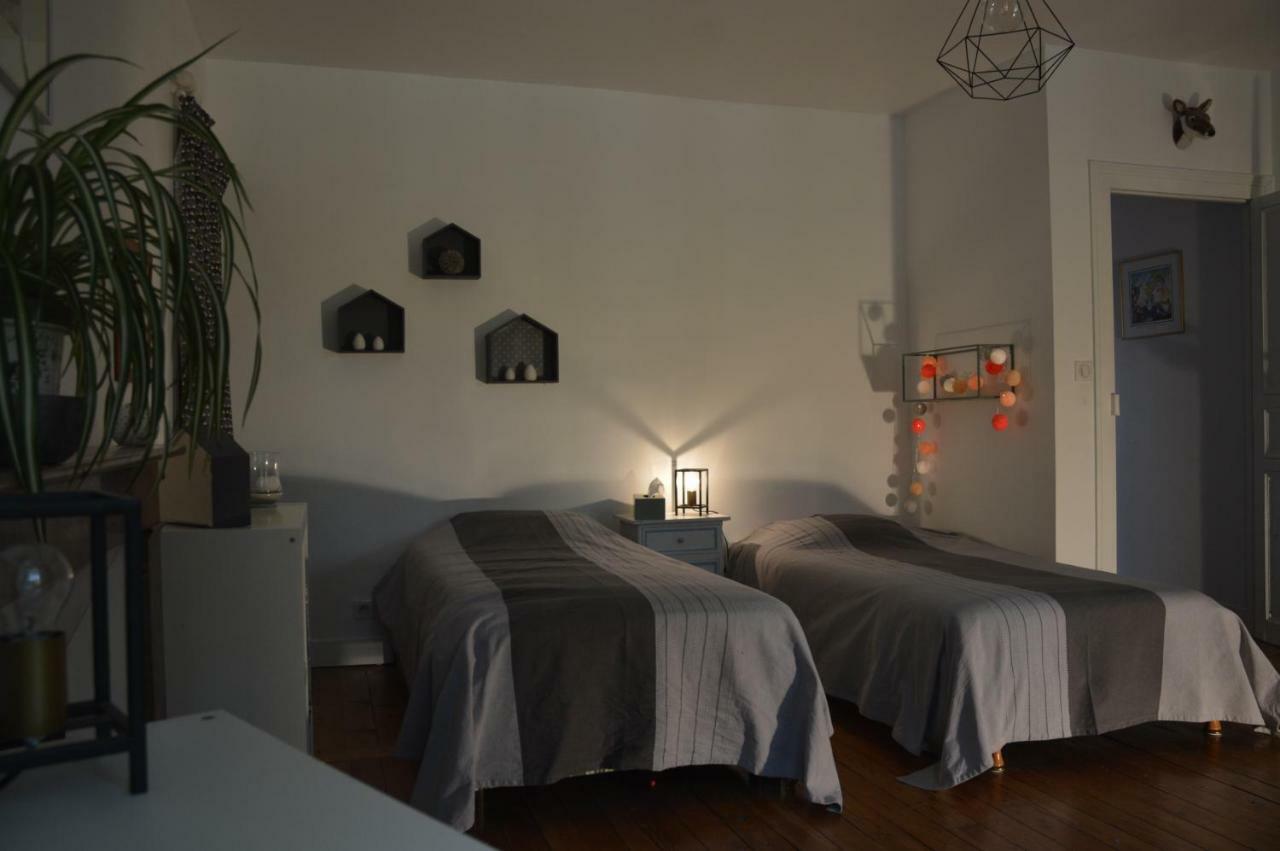 Chambre D'Hotes Les Ecuries Le Mans Esterno foto