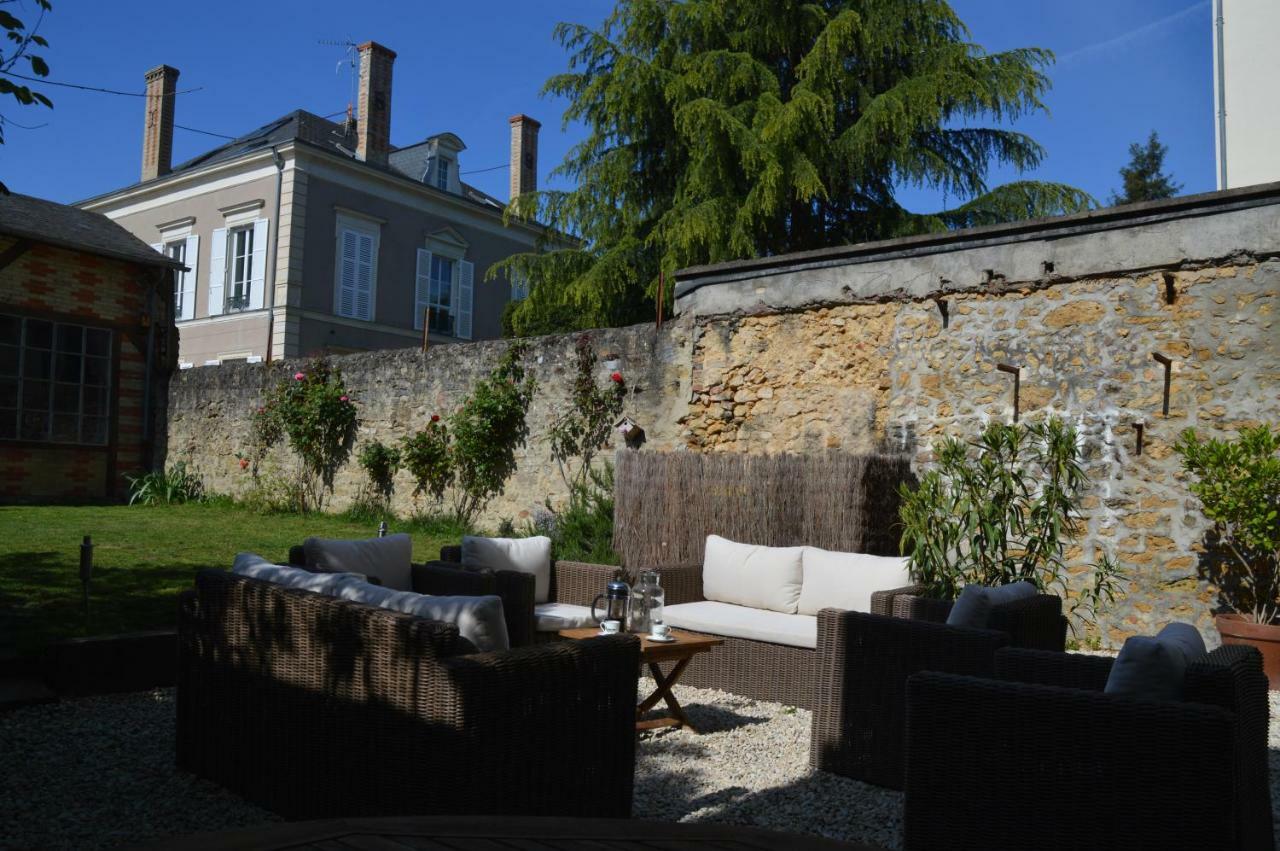 Chambre D'Hotes Les Ecuries Le Mans Esterno foto